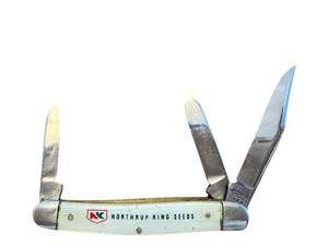 lot 262 image: NORTHRUP KING SEEDS Vintage Ulster USA 3-Blade Pocket Knife