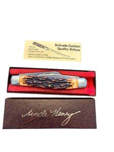 lot 281 image: Uncle Henry Schrade 885UH Stockman Pocket Knife with Box