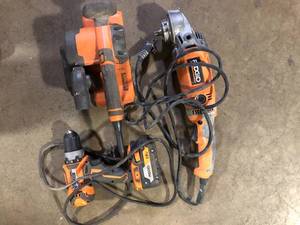 lot 30 image: Power Tools Various Models and Conditions Customer Returns See Pictures