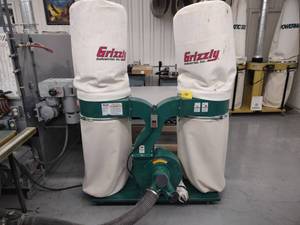 lot 190 image: Grizzly Dust Collector, Model G1030...