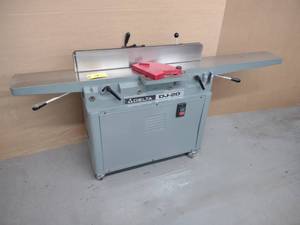 lot 181 image: Delta 8 Jointer, Model 37-350, 230...