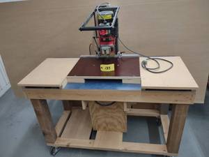 lot 188 image: Red Baron Hinge Machine, Model 0220...