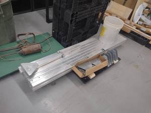 lot 325 image: Aluminum Unistrut...