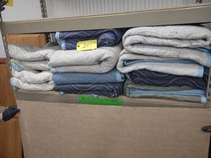lot 397 image: (10) Furniture Blankets...