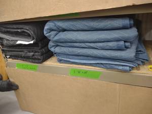 lot 396 image: (8) Furniture Blankets...