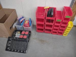 lot 402 image: Tubs & Bins...