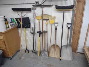 lot 405 image: Assorted Tools...