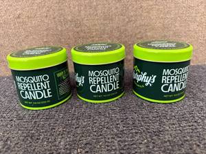 lot 4 image: 3 Mosquito Repellent Candles