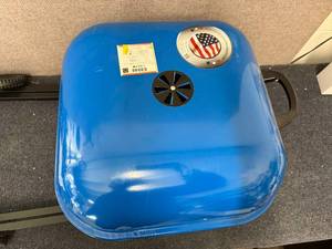 lot 7 image: Americana Charcoal Grill - 4200 Series