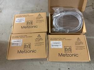 lot 40 image: 4 Metzonic Lightning Charging Cables