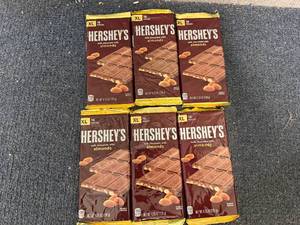 lot 259 image: 6 HersheyS Almond Bars