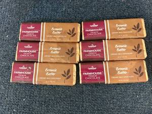 lot 261 image: 6 Farmhouse Brownie Batter Chocolate Bars