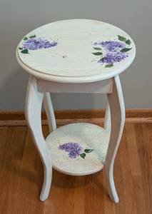 lot 113 image: BR - Painted Accent Table with Floral Design, 24 Inch Height