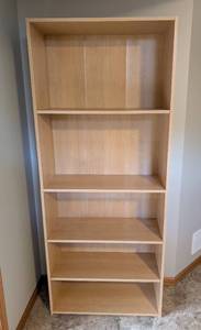 lot 119 image: LL - Tall Bookcase with Five Shelves