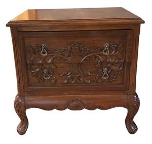 lot 13R image: FR - Vintage Carved Wood Louis XV Style Accent Table with Floral Motif