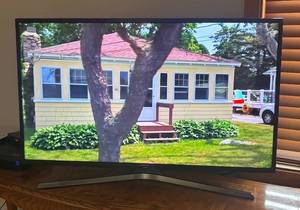 lot 70R image: FR - Samsung 40 Inch LED TV Model UN40MU6290F