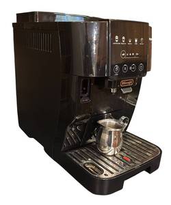 lot 99R image: K - DeLonghi Magnifica Start Coffee  Espresso  Cappuccino  Latte Machine
