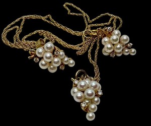 lot 15J image: 14k Gold Pearl and Diamond Grape Cluster Necklace and Earring Set, 19 Inch Chain