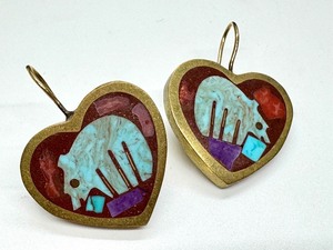 lot 22J image: Pair of Heart-Shaped Inlaid Bear Motif Earrings with Brass Setting