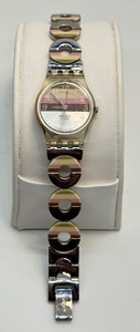lot 24J image: Swatch Swiss Quartz Wristwatch with Decorative Metal Band