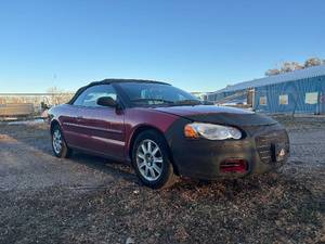 lot 4 image: 2005 Chrysler Sebring GTC
