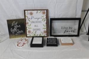 lot 14 image: Collection of 7 Christian Inspirational Wall and Tabletop Signs
