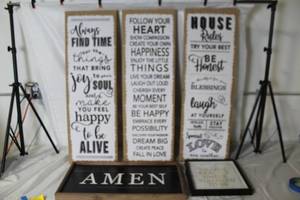 lot 49 image: Collection of 5 Inspirational Wall Art Signs with Framed Prints