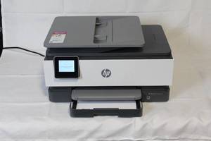 lot 216 image: HP OfficeJet Pro 8034e All-in-One Printer with Touchscreen