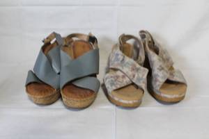 lot 222 image: Set of 2 Womens Wedge Sandals Born and Clarks Size 9-9.5