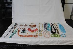 lot 229 image: Collection of Costume Jewelry Necklaces, Bracelets, Earrings, and Rings