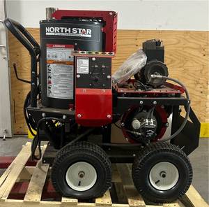 lot 15 image: NorthStar Electric Wet Steam and Hot Water Pressure Washer, 1700 PSI, 1.5 GPM, 120 Volts MN175NL