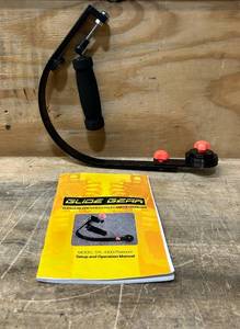 lot 95 image: Glide Gear 1000 Video & DSLR Camera Stabilizer