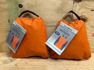 lot 106 image: Samsonite Folding Backpack (lot of 2)