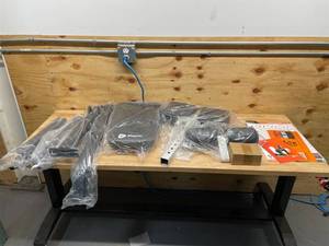 lot 145 image: Lifepro SculptTrainer Roman Chair   Hyperextension Bench for Strength Training 7.1D x 9.7W x 2.5H