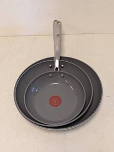 lot 9 image: 3PC. T-FAL OPTIMAL TECHNOLOGY FRYING PANS