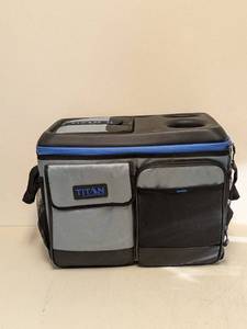lot 28 image: TITAN BACKSAVER COOLER (BLACKBLUEGRAY)