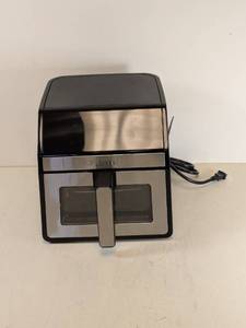 lot 132 image: GOURMIA DIGITAL AIR FRYER