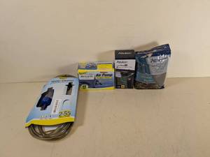 lot 135 image: ASSORTED FISH TANK ITEMS