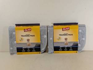 lot 156 image: (2) GLAD WASHABLE TRAINING PADS 2PK.