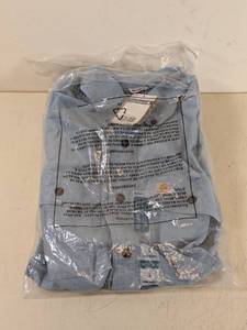 lot 158 image: NEW CARHARTT SMALL RELAXED FIT BUTTON UP SHIRT