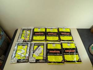 lot 166 image: 8 NEW RADWEAR RADIANS HI-VISIBILITY VEST SIZE X-LARGE YELLOW