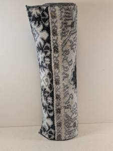 lot 197 image: EVEREST RUNNER (30 x 96)