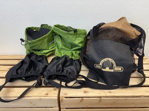 lot 2 image: Pair Bluefield Leg Gaiters and a Mesh Mushroom Long Strap Collecting Bag