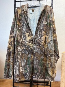 lot 38 image: Very Light Weight Full Zip XL Gamehide ElimiTick Insect Shield Hoodie Jacket Cover Up