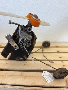 lot 64 image: Model Airplane Motor ENYA 15-III Model 3303 2-Stroke Glow Engine for RC