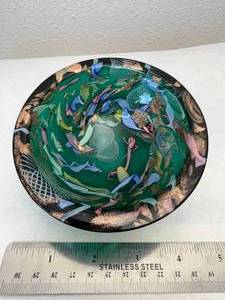 lot 8 image: 4.5 Italian Art Glass Bowl Made After the Murano Tutti Frutti Green Glass with Designs Incorporated Within the Glass and Hand Painted Exterior