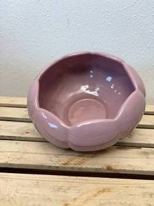 lot 88 image: Vintage Rosemeade 7 Prairie Rose Scalloped Petal Vase Bowl - Wahpeton, ND