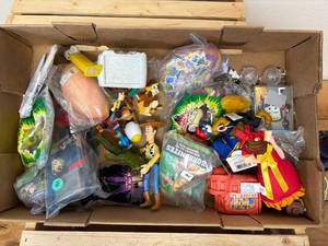 lot 102 image: Assorted Happy Meal Toys and Vintage Toys
