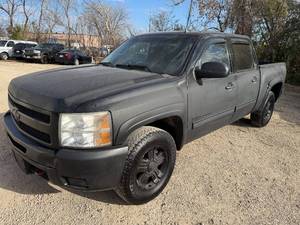 lot 6 image: 2011 Chevrolet Silverado 1500 LT 4x4