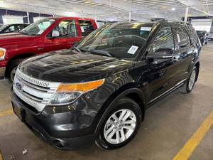 lot 10 image: 2014 Ford Explorer XLT 4x4
